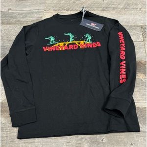 NWT-  (sz S) Vineyard Vines Boys' Snowboard Rail Long-Sleeve Tee - jet black